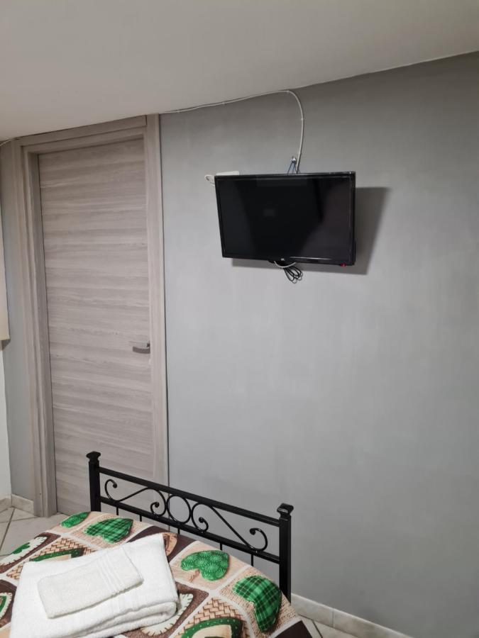 Готель Landlady Airport Orio Bergamo Ida Оріо-аль-Серіо Екстер'єр фото