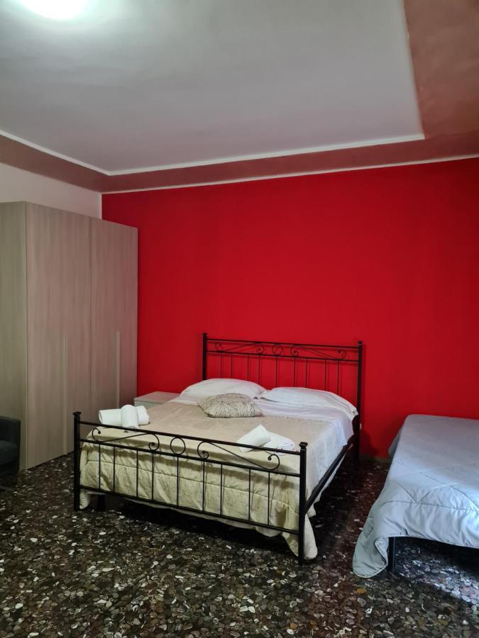 Готель Landlady Airport Orio Bergamo Ida Оріо-аль-Серіо Екстер'єр фото
